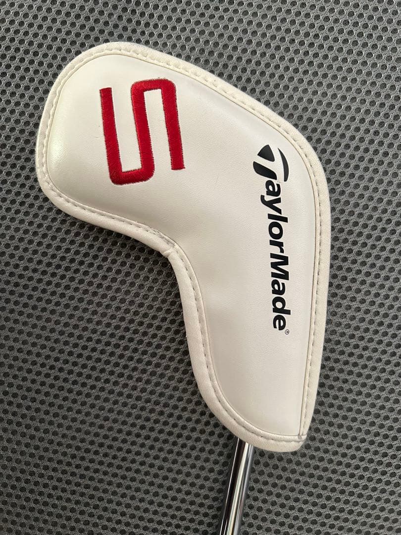 TaylorMade アイアン用ヘッドカバー P700 シリーズ　新品未使用