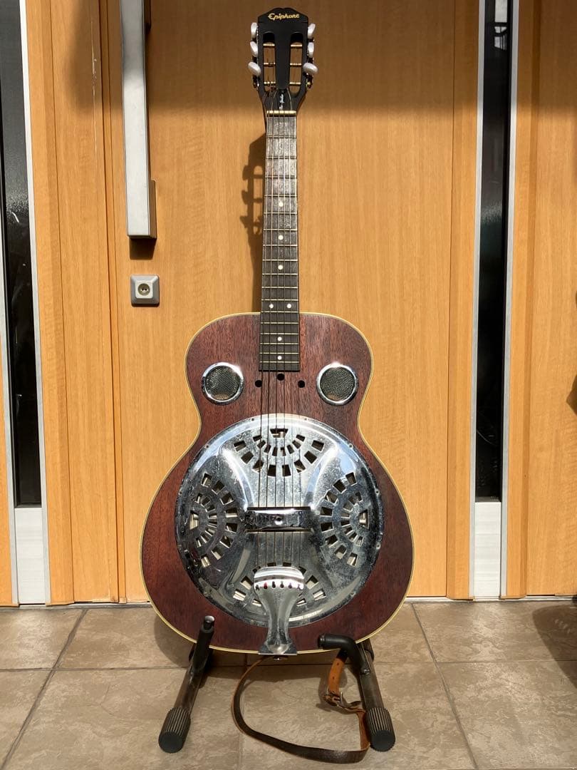 Epiphone The Spider リゾネーターギター　スクエアネック