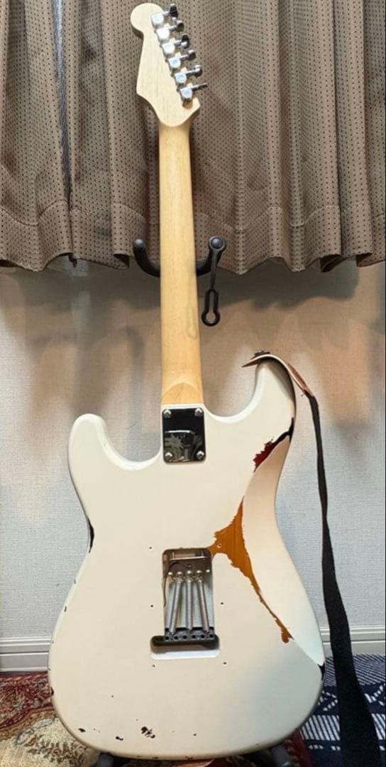 【値下げ可能】ストラト　マルチレイヤー Olympic white×サンバースト