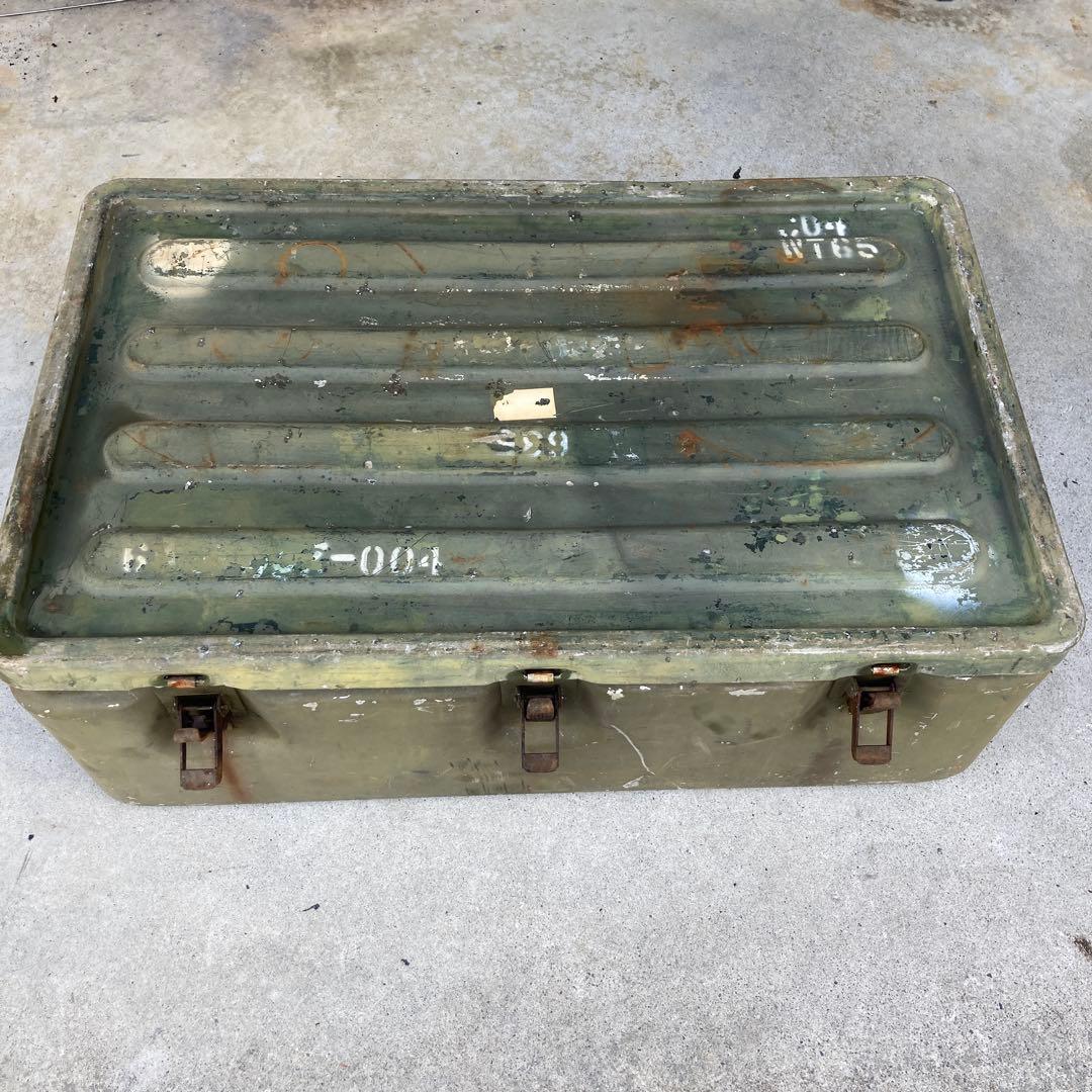 米軍　アルミコンテナ