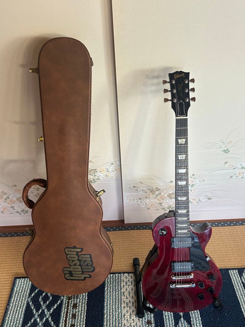 Gibson Les Paul 赤 エレキギター ハードケース付き　アメリカ製