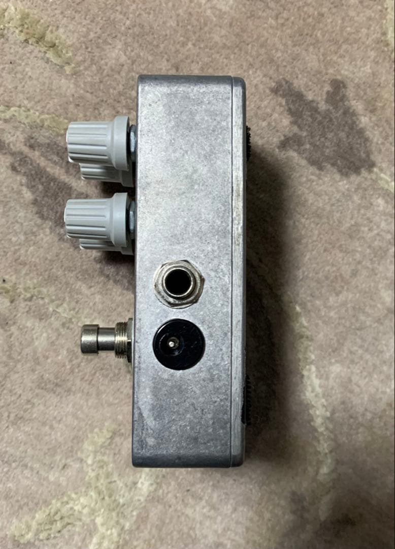 Fuzzy Navel Lab 「Rambullion」　ファズ