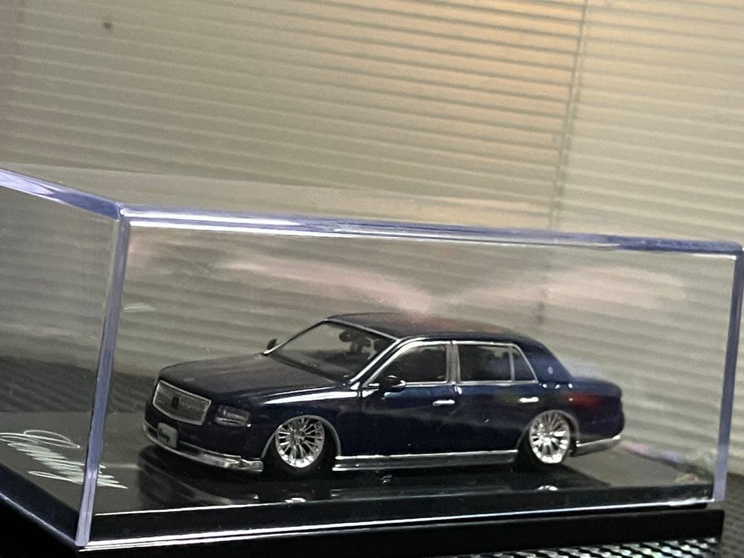 センチュリー　1/64 改造　シャコタン 紺色