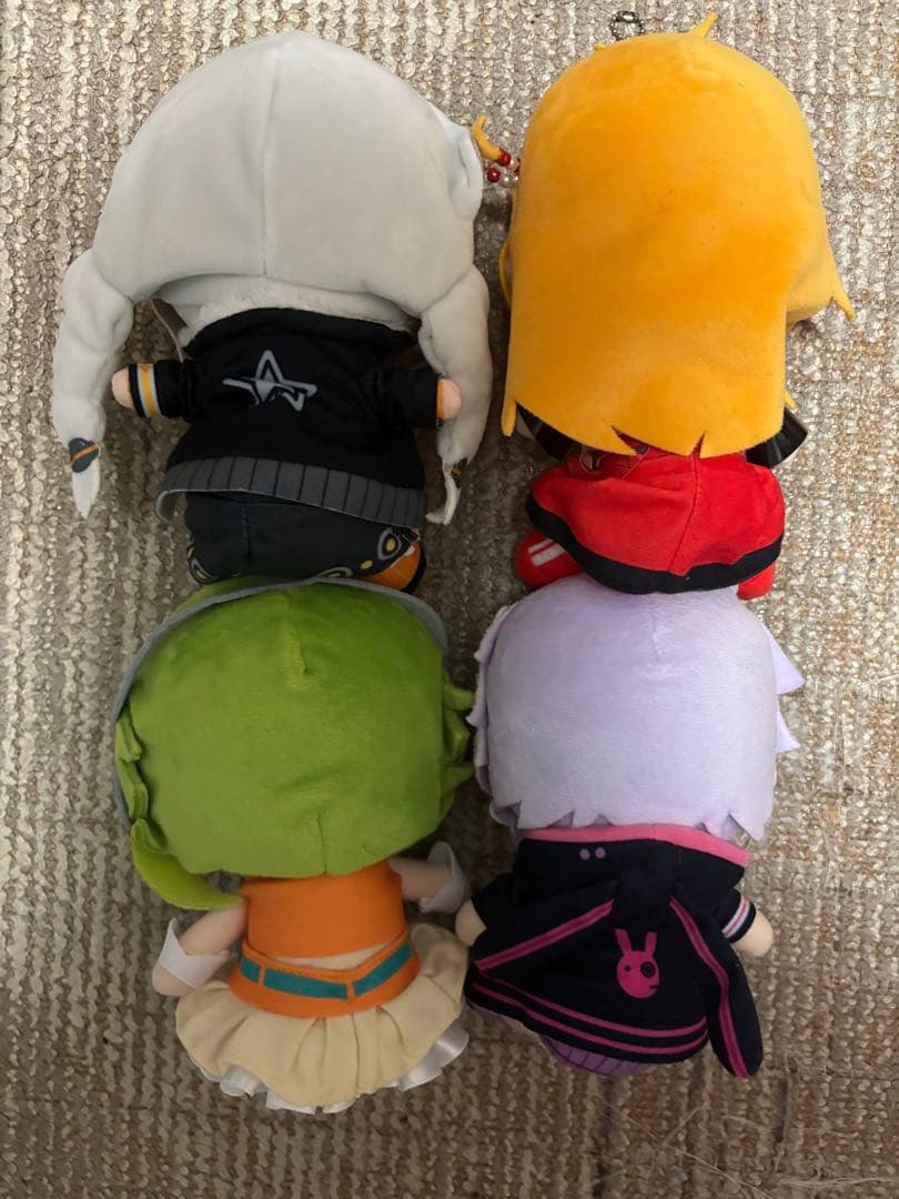 紲星あかり、弦巻マキ、結月ゆかり、GUMIおすわりぬいぐるみ AHSボイスロイド