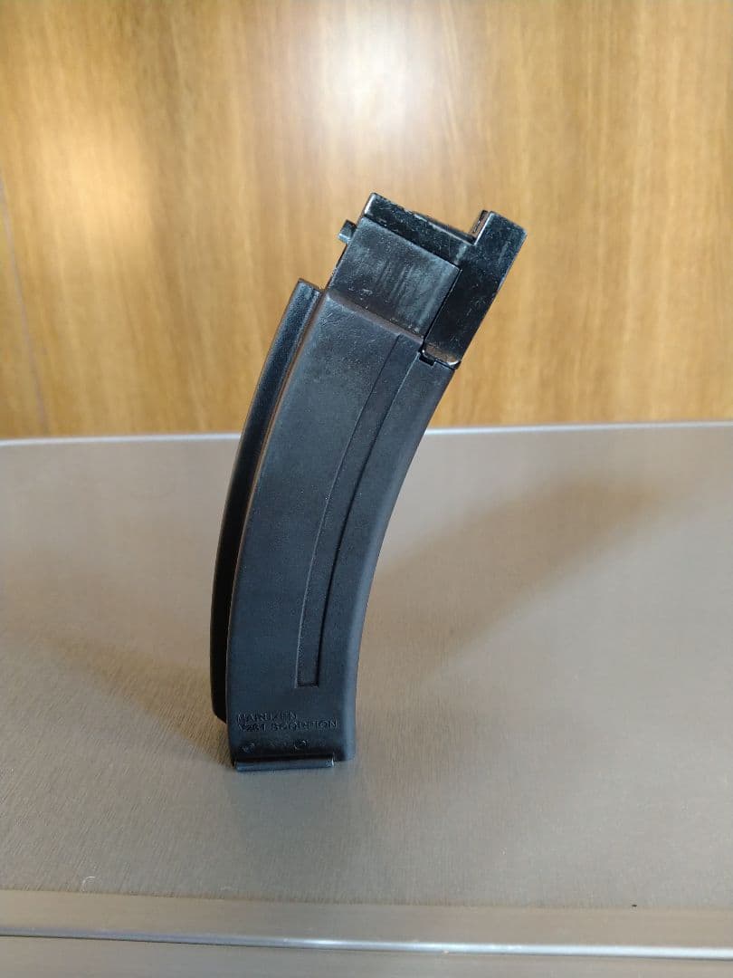 実用美品！マルゼン　スコーピオンVz61　セミ・フルオートブローバックガスガン！