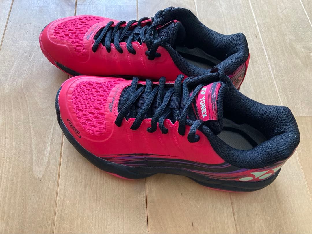 新品YONEX テニスシューズ 22.0cm