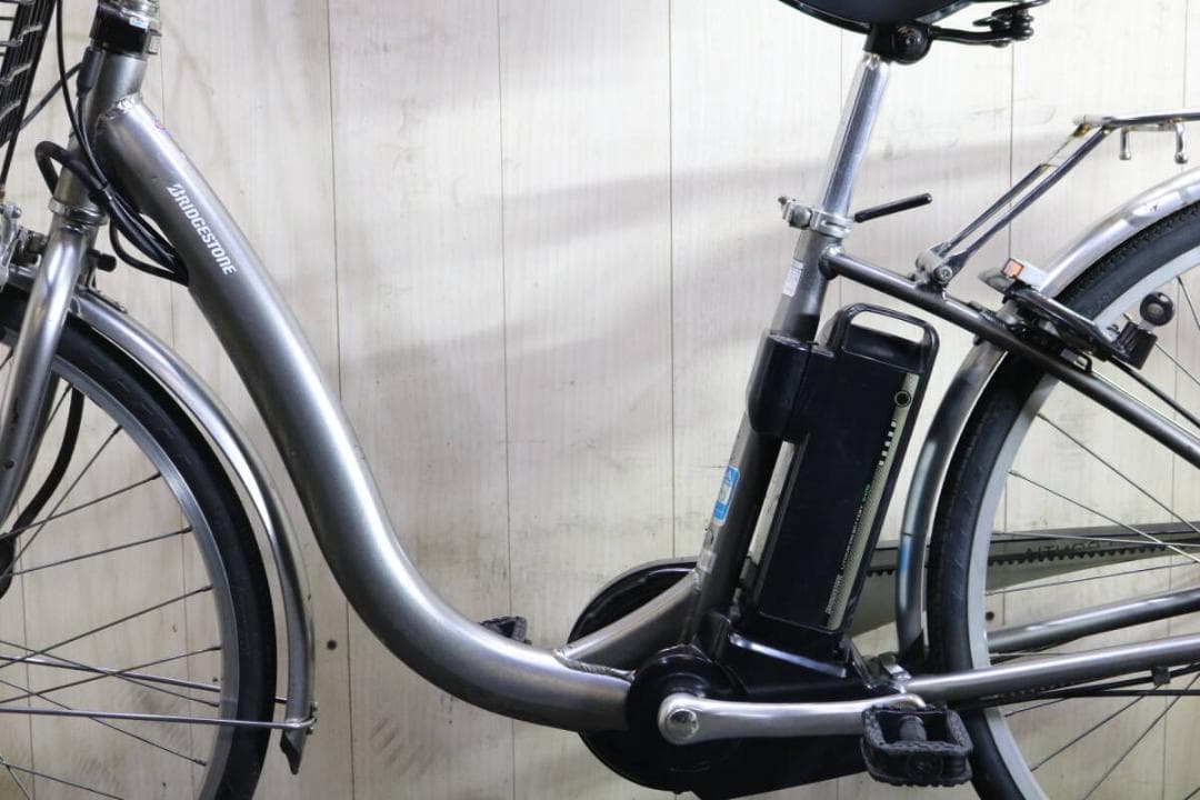 ブリヂストン フロンティア F6AB29 リチウム6AH 26型 SILVER