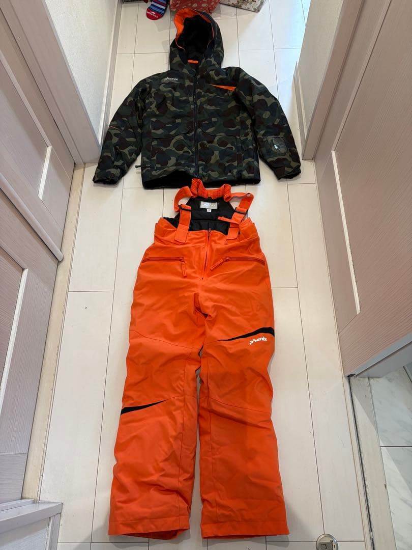 美品　フェニックス　セットアップ　スキーウェア　男の子　150