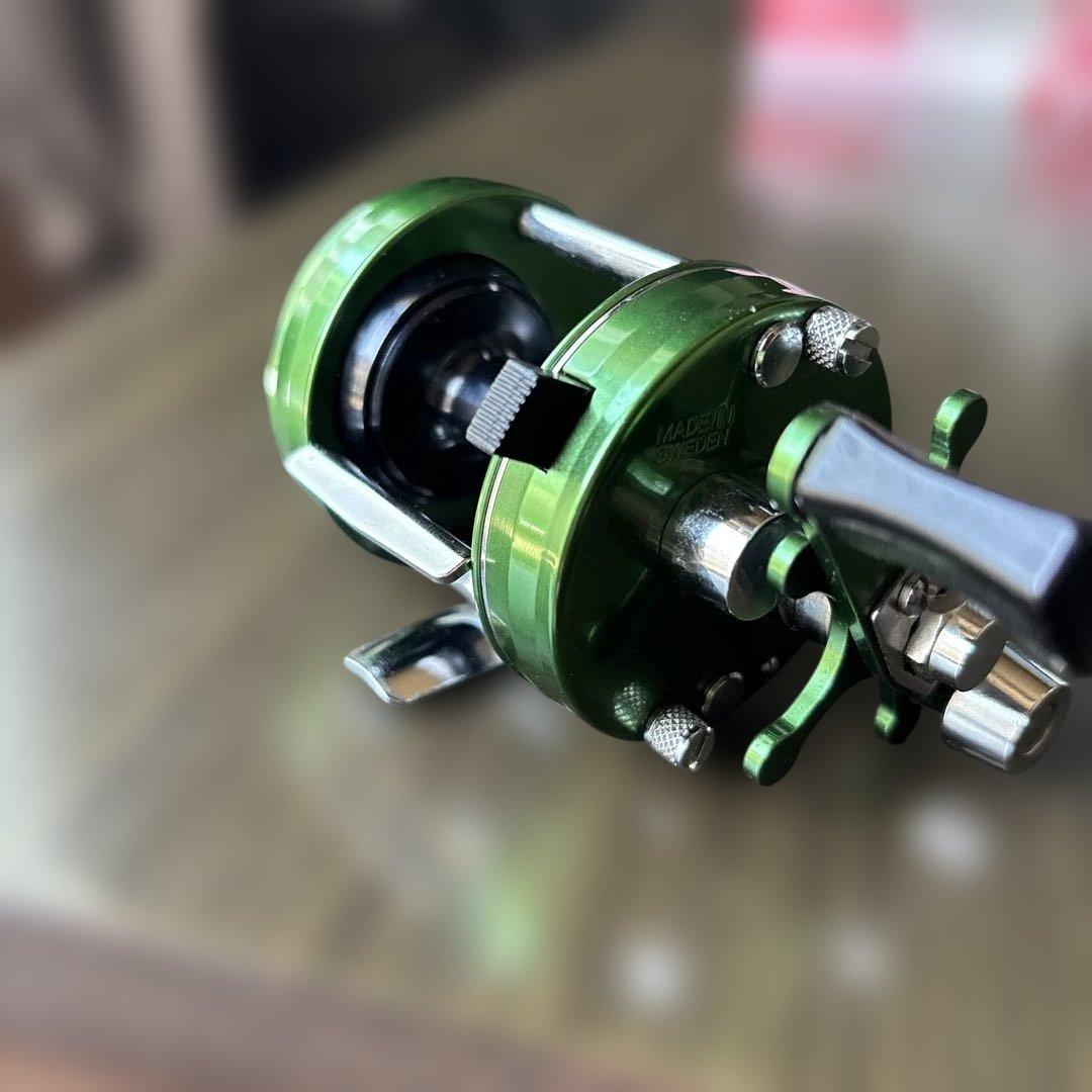 ベ*き様 ABU Ambassadeur 2500 ベイトリール グリーン