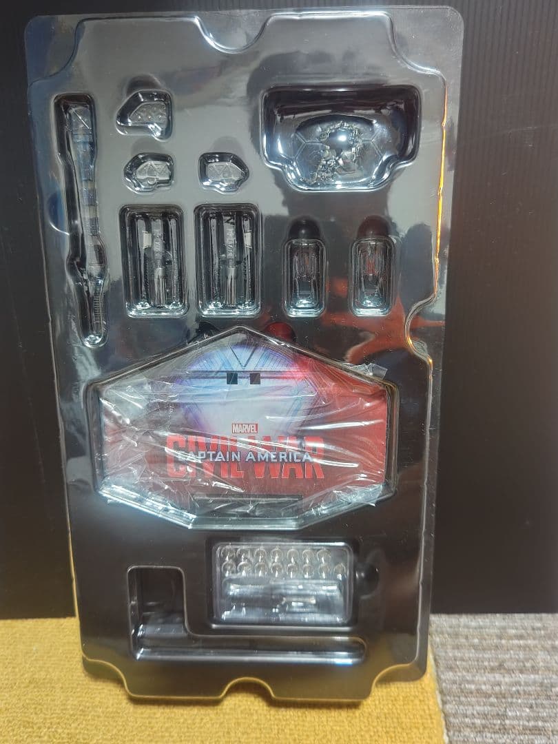 アイアンマン　 ウォーマシン ダイキャスト　ホットトイズ　HOTTOYS