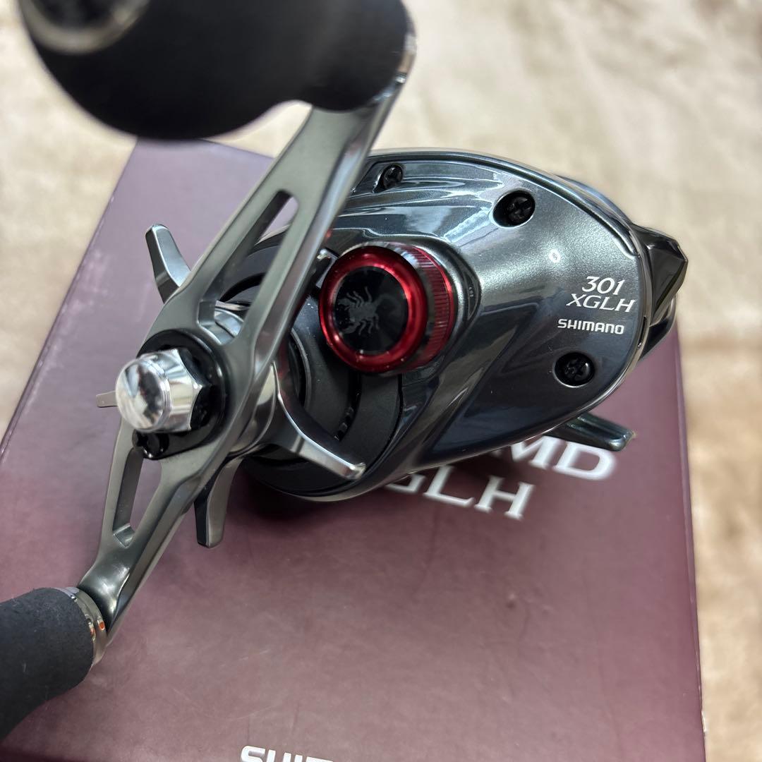 【極美品】シマノ 24スコーピオンMD301XGLHロングハンドルモデル