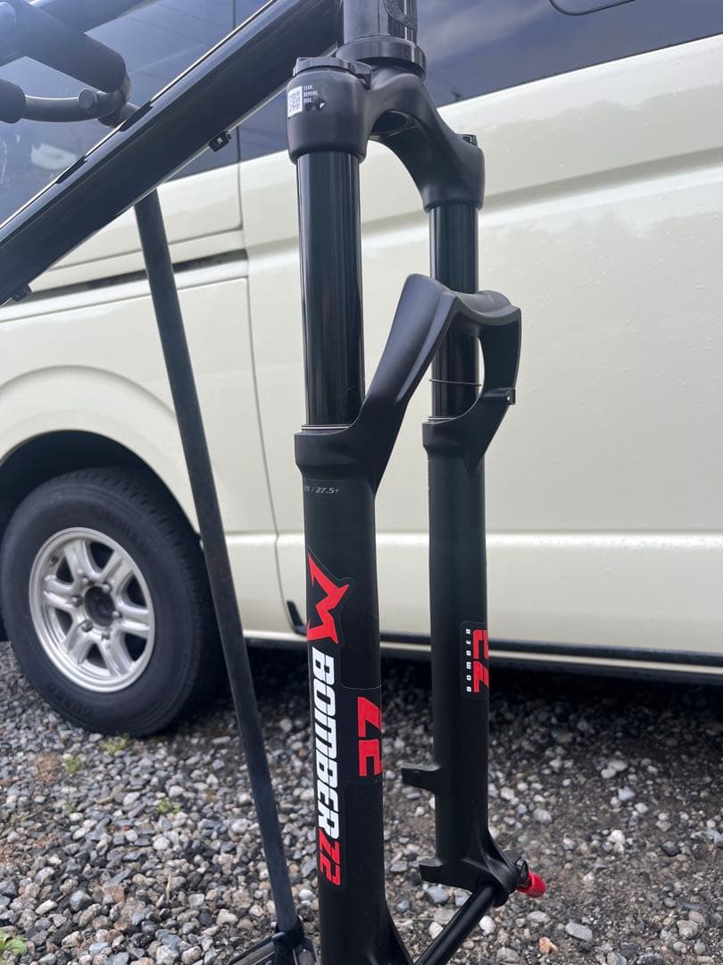 Un Authorized 33rpm フレームセットbomberZ2フォーク付