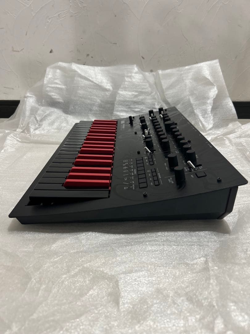 【美品】KORG minilogue bass Limited