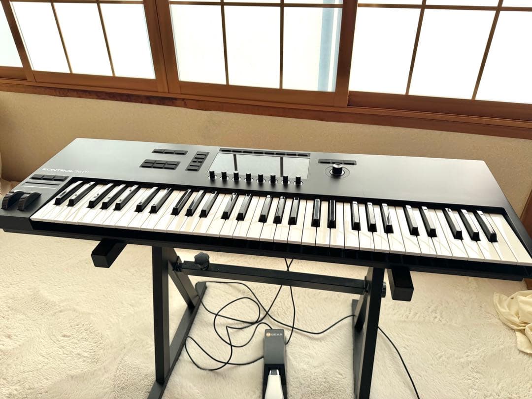 KONTROL S61N MIDIキーボード 61キー