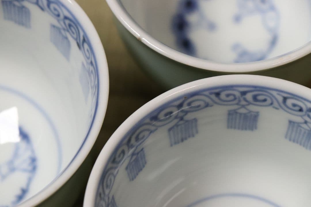 【CM77】古伊万里 青磁 染付 猪口 四客 陶芸 湯呑 酒器 小鉢 向付 懐石