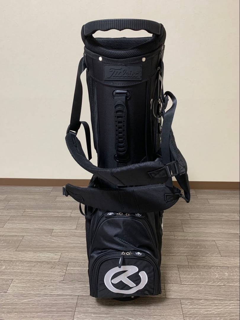 スタンド式キャディバック　人気のブラック！ご購入の方にパターカバープレゼント付