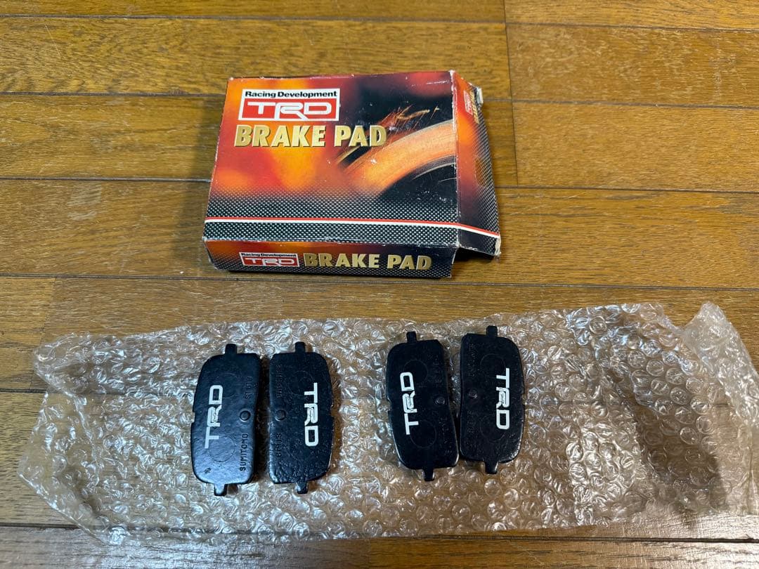 EP82＆91ターボ　スターレット　リヤ用　新品TRDブレーキパッド