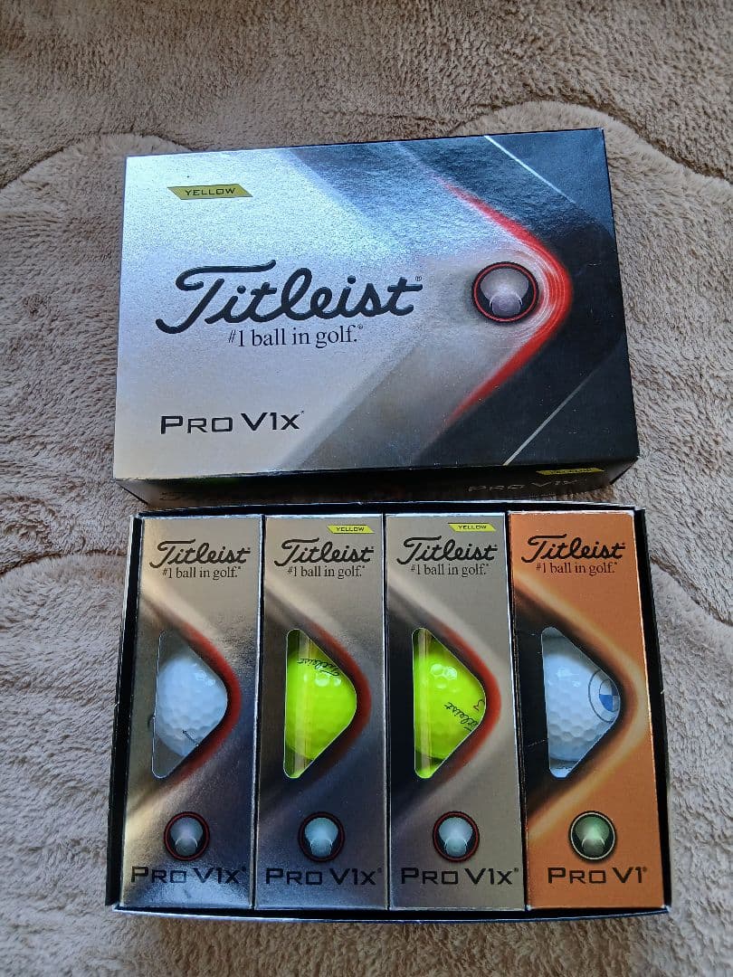 タイトリストボール　PRO V1　新品未使用品　ゴルフ　　1ダース