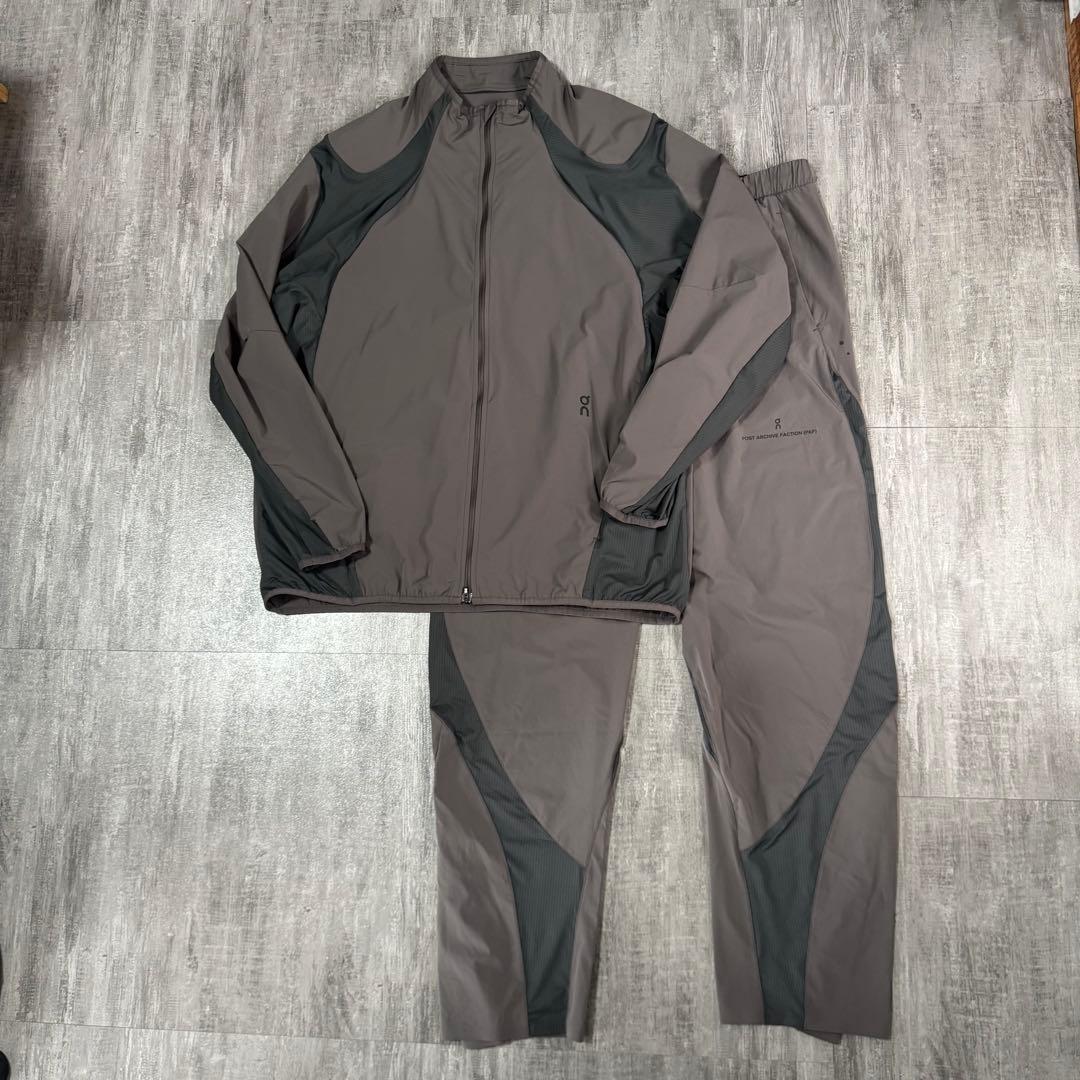 On × POST ARCHIVE FACTION セットアップ上下セット オン