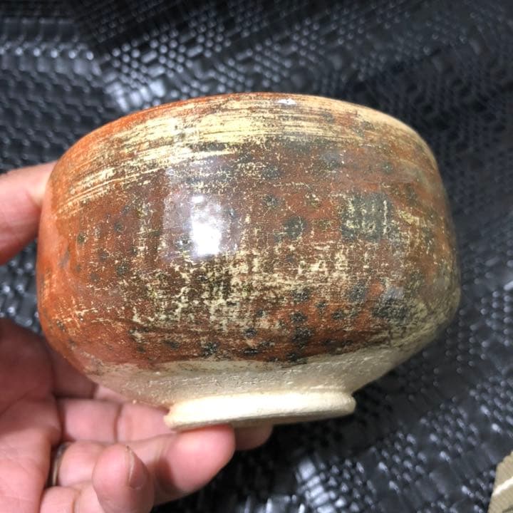 ◼️最強の赤楽茶碗◼️蔵から出て来たミリタリーの様な凄い赤楽茶碗、古美術品、茶道具、