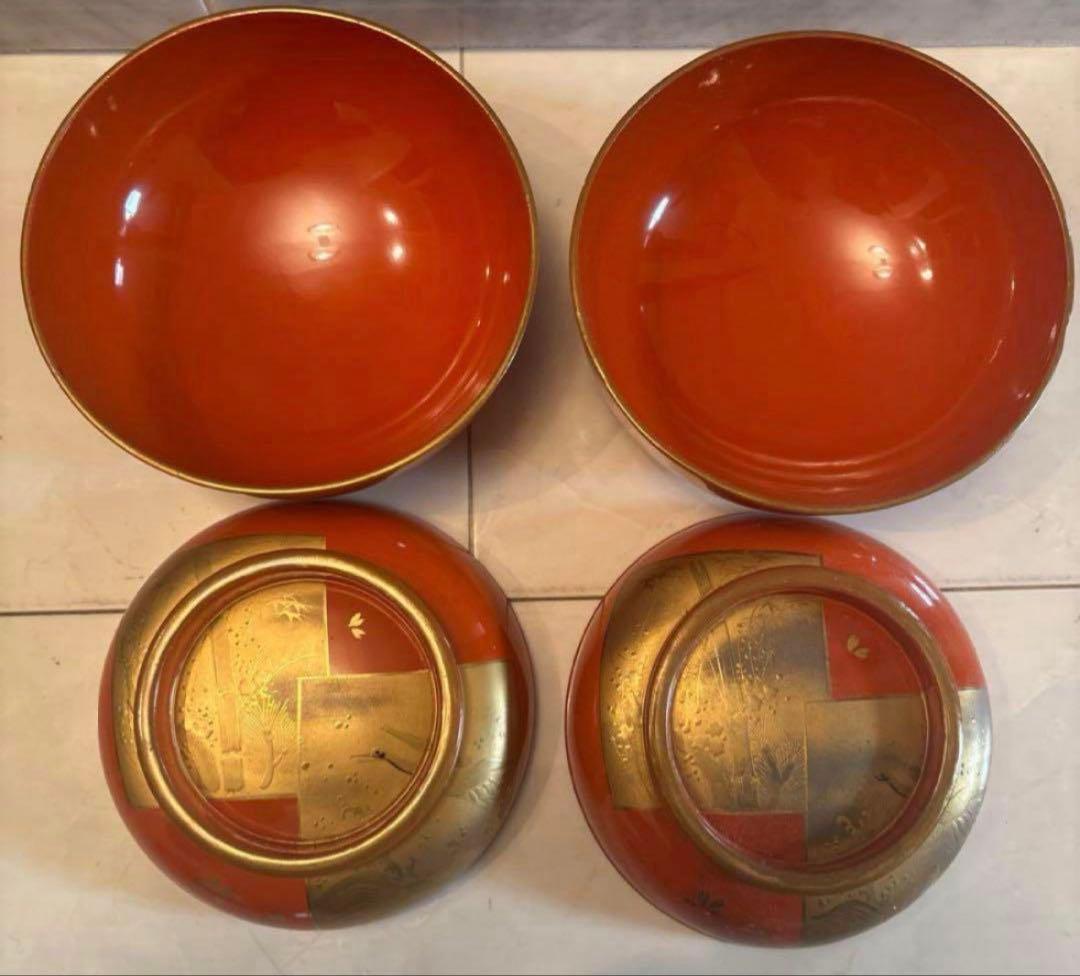 鶴や松竹梅が美しくふんだんに使われた金彩が美しい絢爛豪華な蒔絵の木製輪島お椀2客