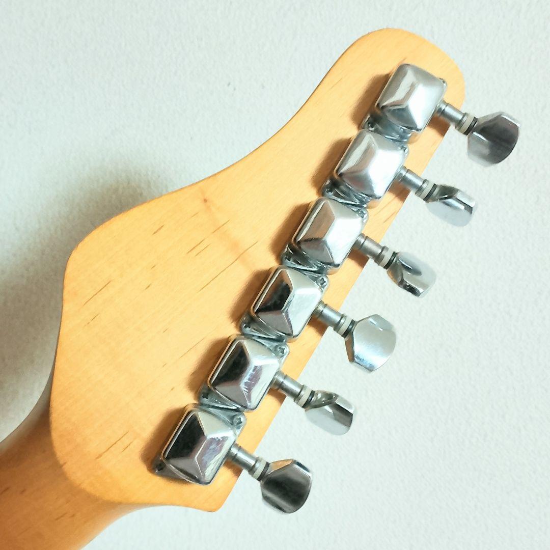 BEHRINGER　iAXE393　USB端子付き 　エレキギター　弦は新品！