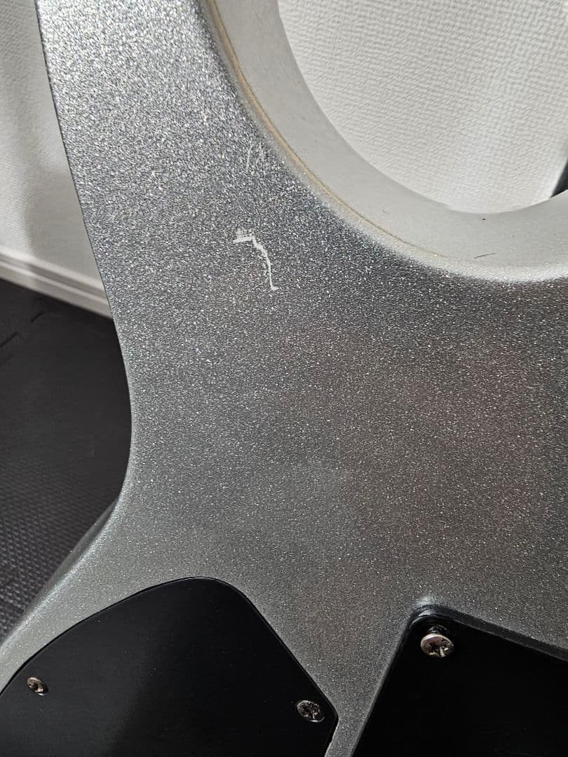 江*彰様 Ibanez RG シルバー エレキギター 社外ソフトケース付き