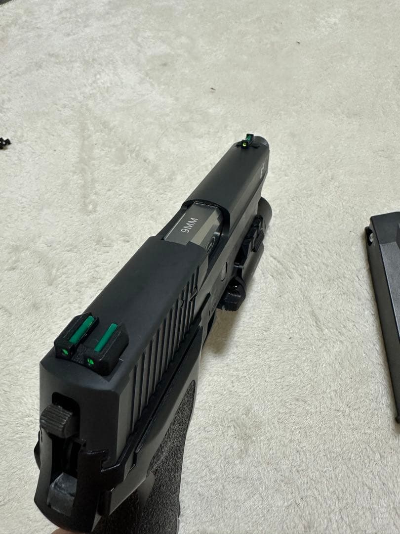 MARUI p226E2カスタム+ロングマガジン+マルイサイレンサー+マウント