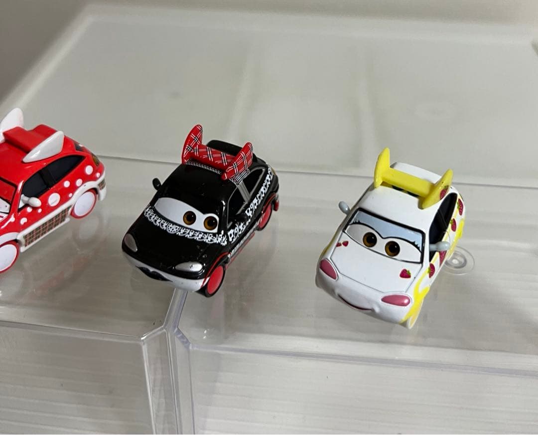 カーズ、マテル、ミニカー、（ハルミ、スキ、CHISAKI、イチゴ ）
