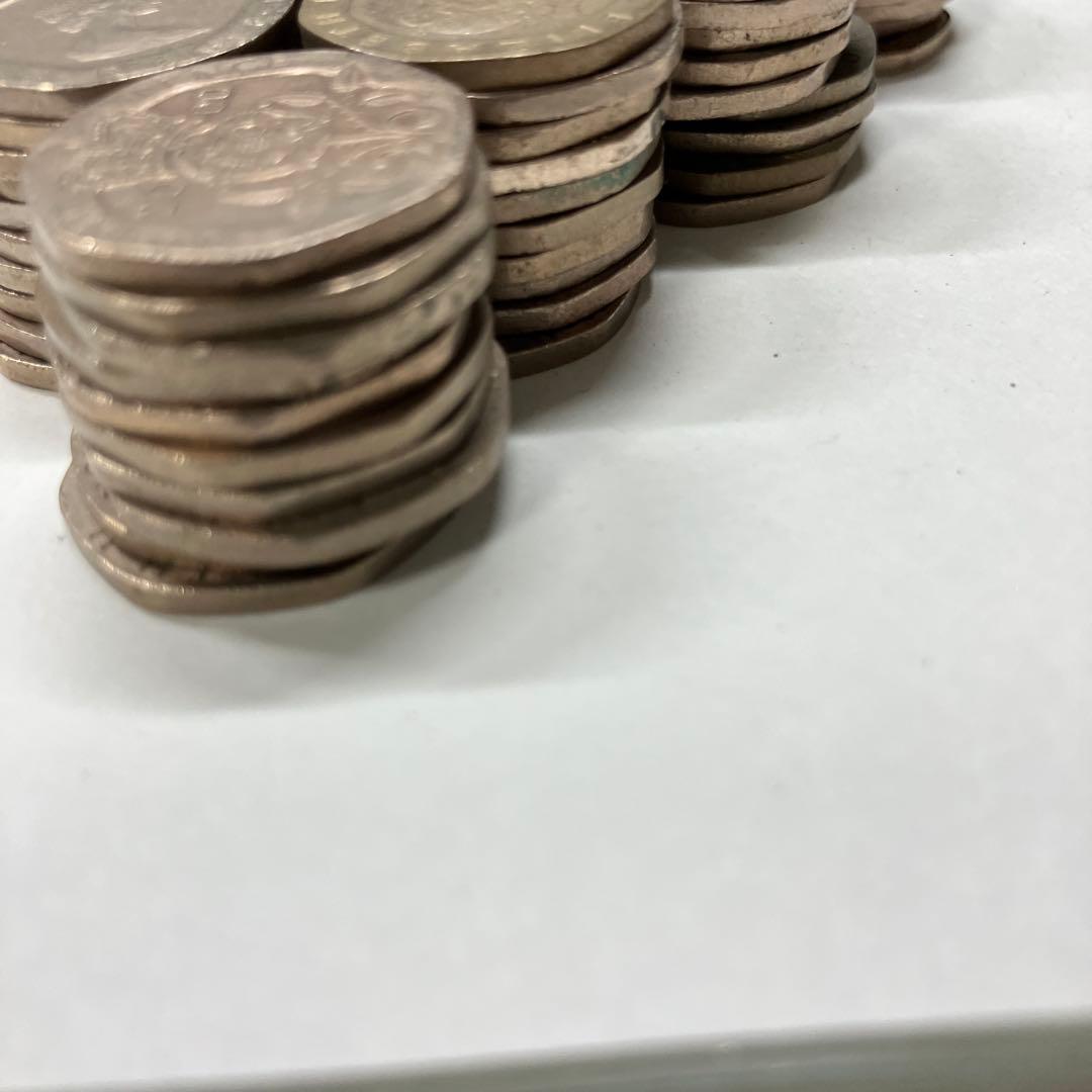 イギリス　20ペンス　100枚　　エリザベス　硬貨　古銭　まとめ売り