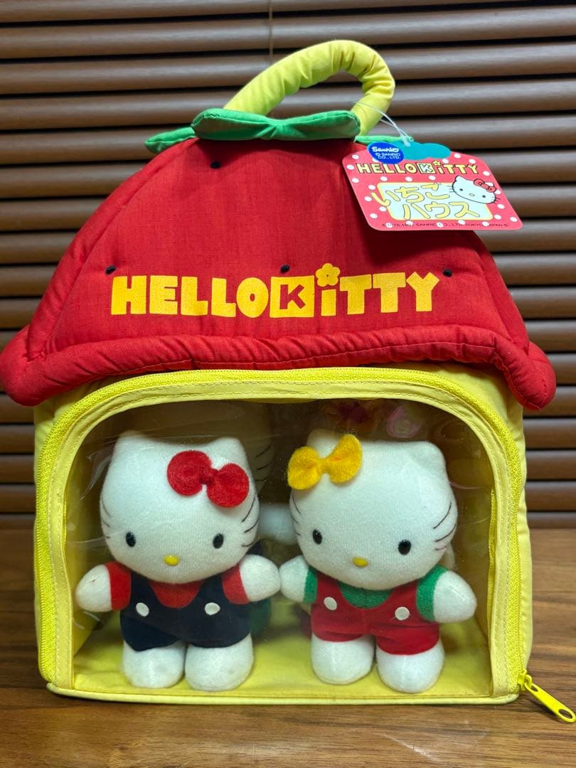 希少☆1997年☆新品　タグ付 いちごハウス　ハローキティ　ぬいぐるみ