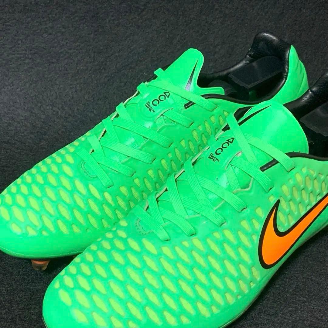 【極美品】NIKE マジスタ オーパス FG