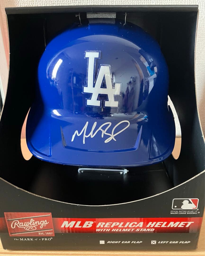 ムーキーベッツ 直筆サイン入り ヘルメット 大谷翔平 所属 MLBドジャース
