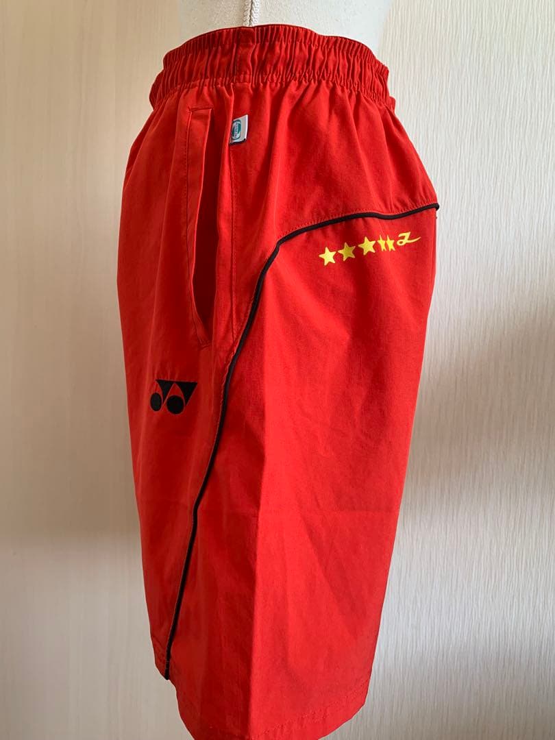 【希少】YONEX ヨネックス リンダンモデル ハーフパンツ Lサイズ レッド