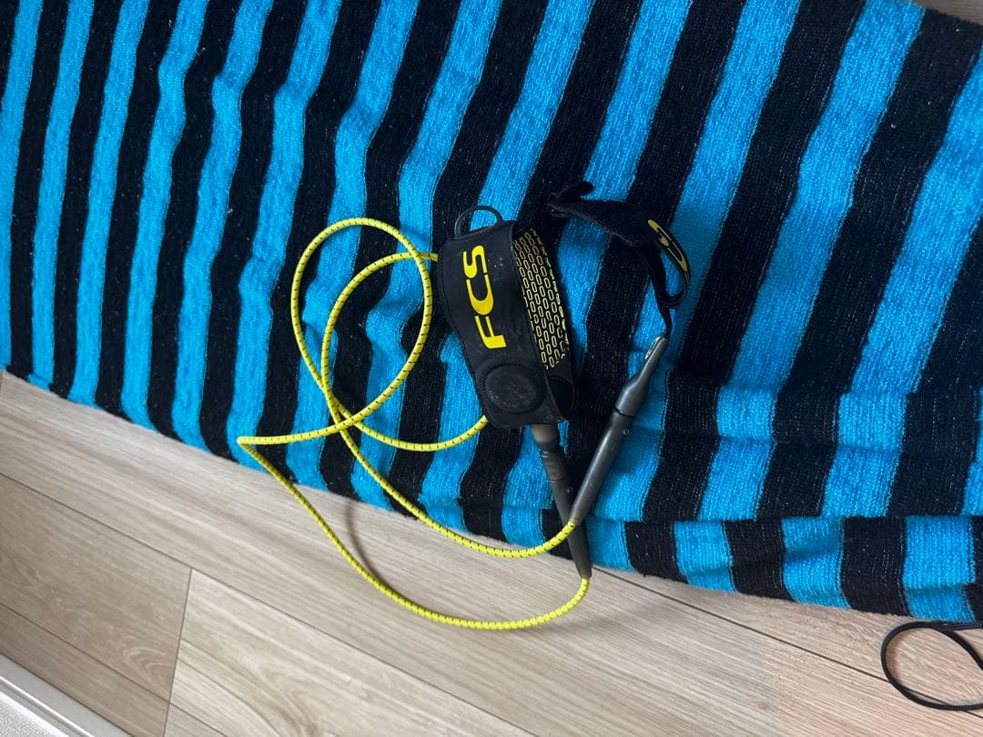 DHD 3DX ショートボード 5'9 FCSフィン リーシュコードカバーセット