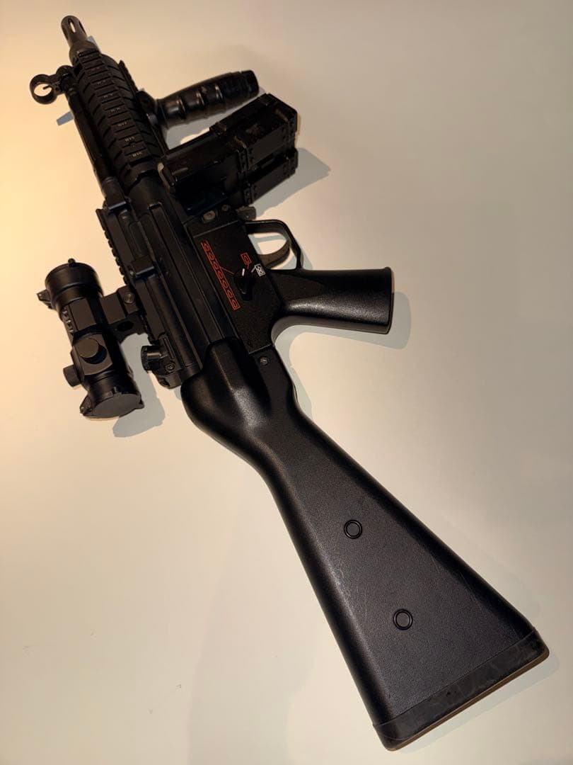 東京マルイMP5A4スタンダード電動ガン RASドットサイト付