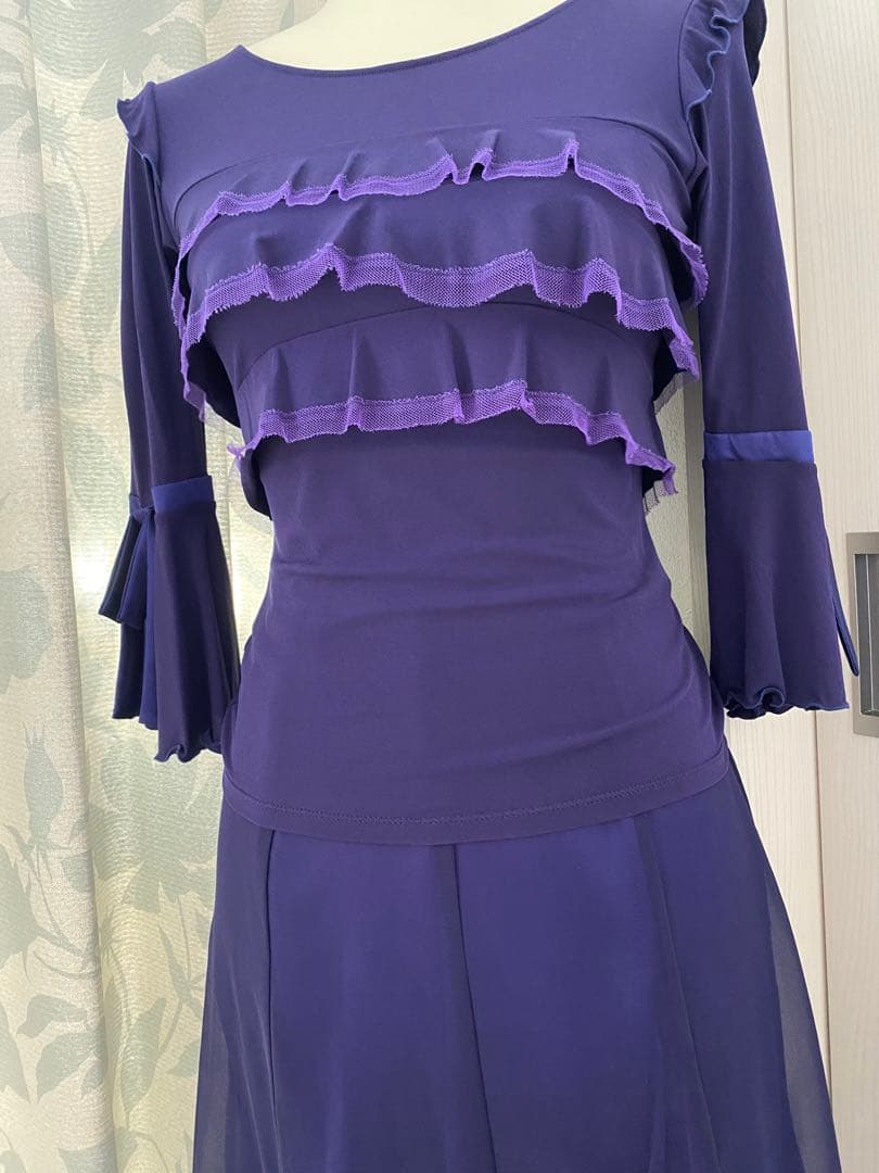 チャコット　パープルフリル付きセパレートドレス