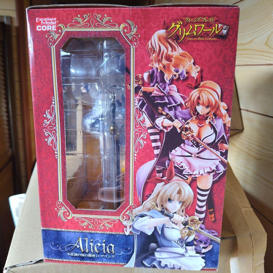 メガハウス　クイーンズブレイド　 不思議の国の闇使い　アリシア フィギュア