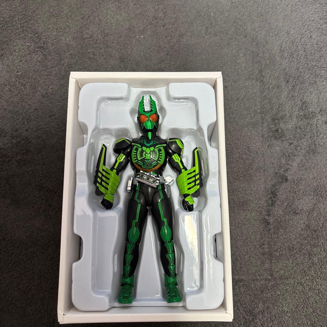 S.H.Figuarts 真骨彫製法　仮面ライダーオーズ　ガタキリバコンボ