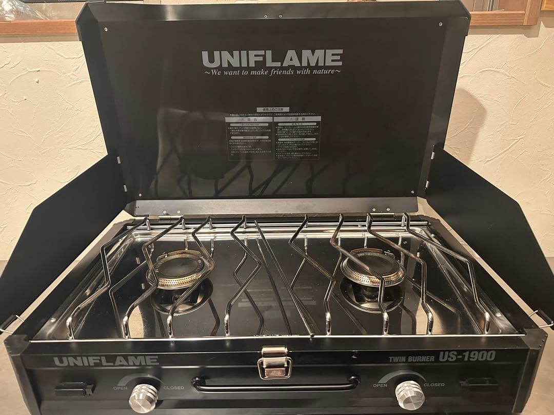 廃盤品 ユニフレーム US-1900 ツインバーナーコンロ ブラック LTD 黒