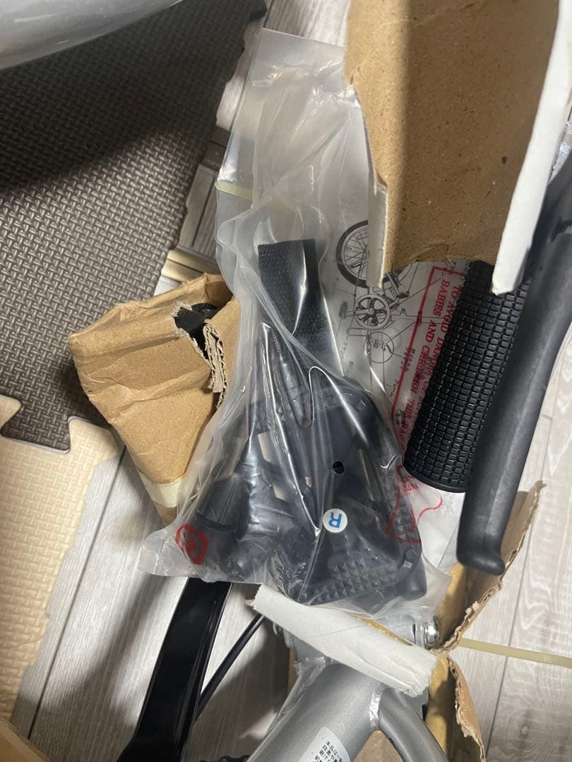 折りたたみ自転車 シルバー　新品未使用