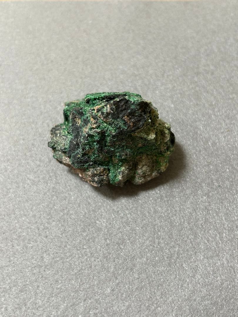 燐銅ウラン鉱　torbernite コンゴ産　放射性鉱物