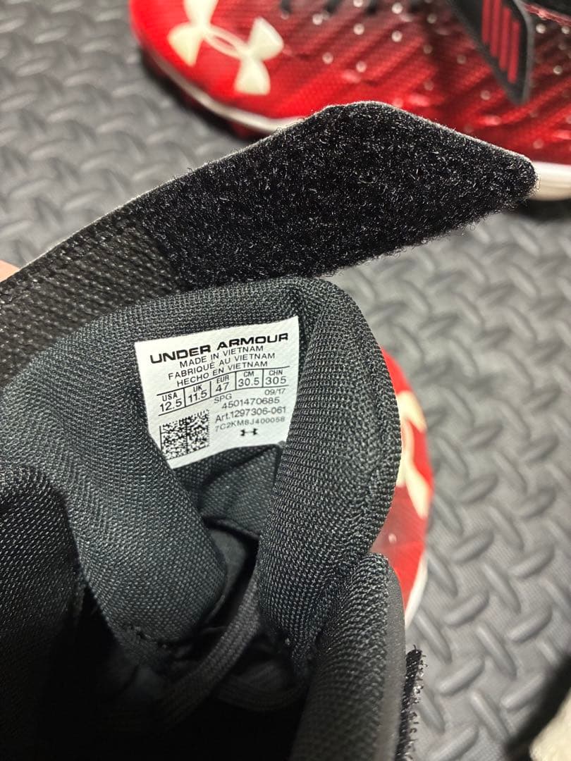 【海外限定】アンダーアーマー　ポイントスパイク【野球】