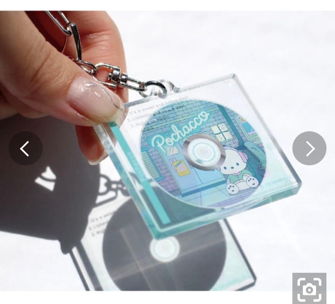 サンリオ　CD風キーホルダー 8個入りBOX