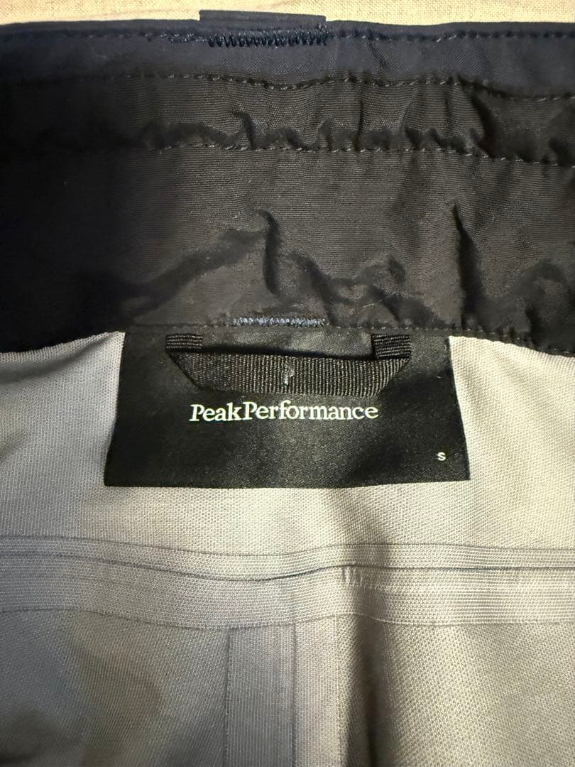 ピークパフォーマンス　スキーウェア 上下セット　メンズS