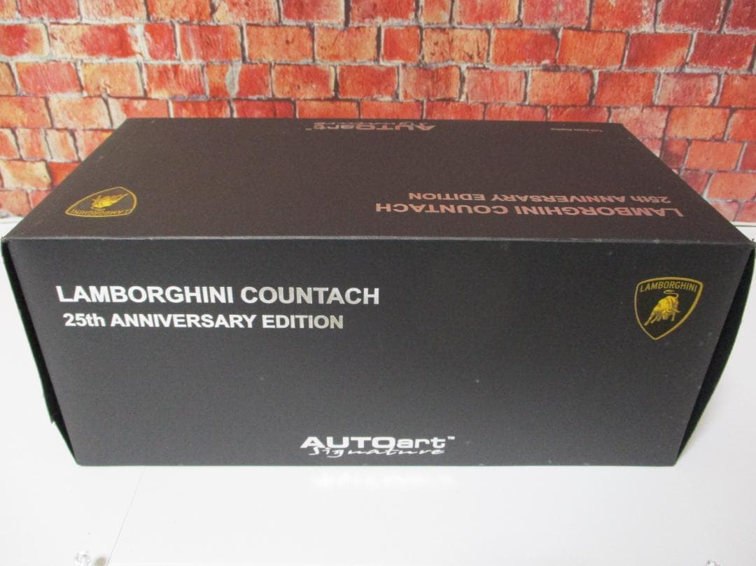 オートアート　1/18 ランボルギーニカウンタック 25th アニバーサリー