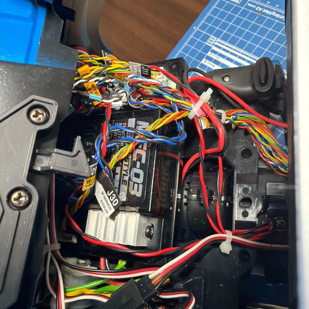 タミヤ　1／14トラック　アロクス4151 8X4ダンプ