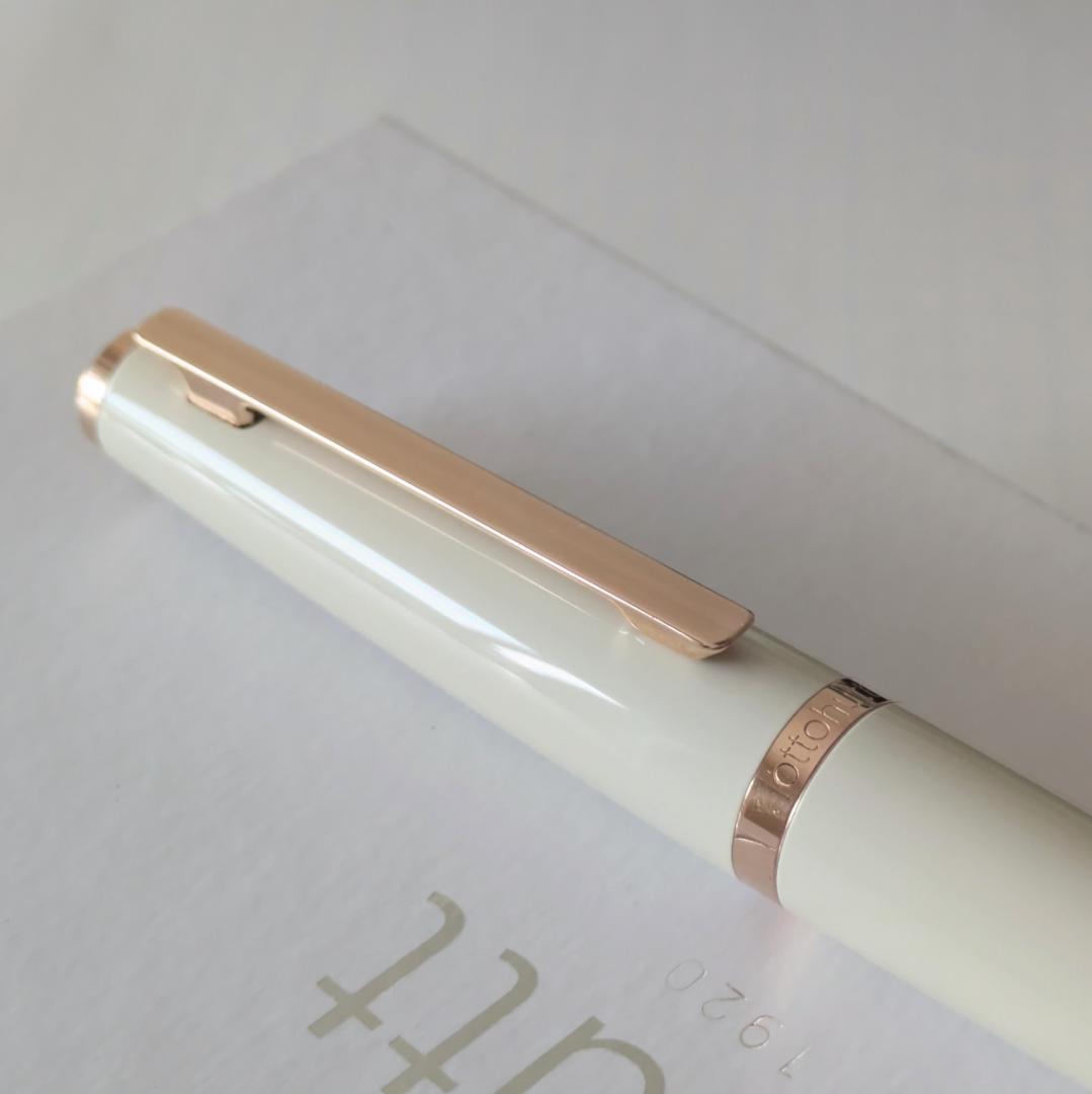 ottohutt D06 カシミヤ EF　万年筆