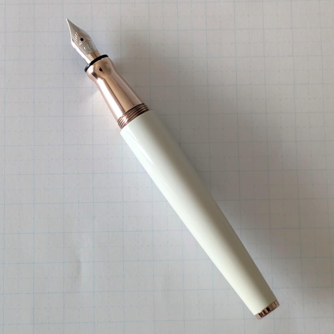 ottohutt D06 カシミヤ EF　万年筆