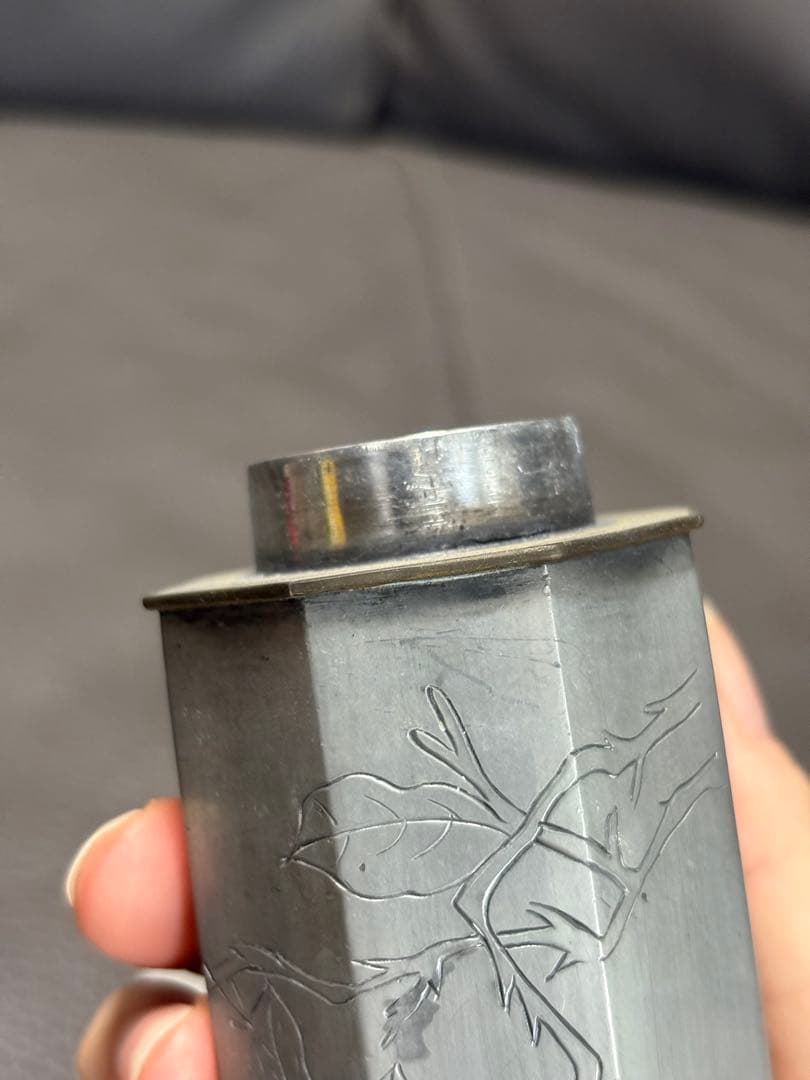 茶入れ物　花鳥図